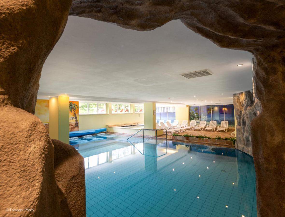 Hotel Alpen アンダロ エクステリア 写真