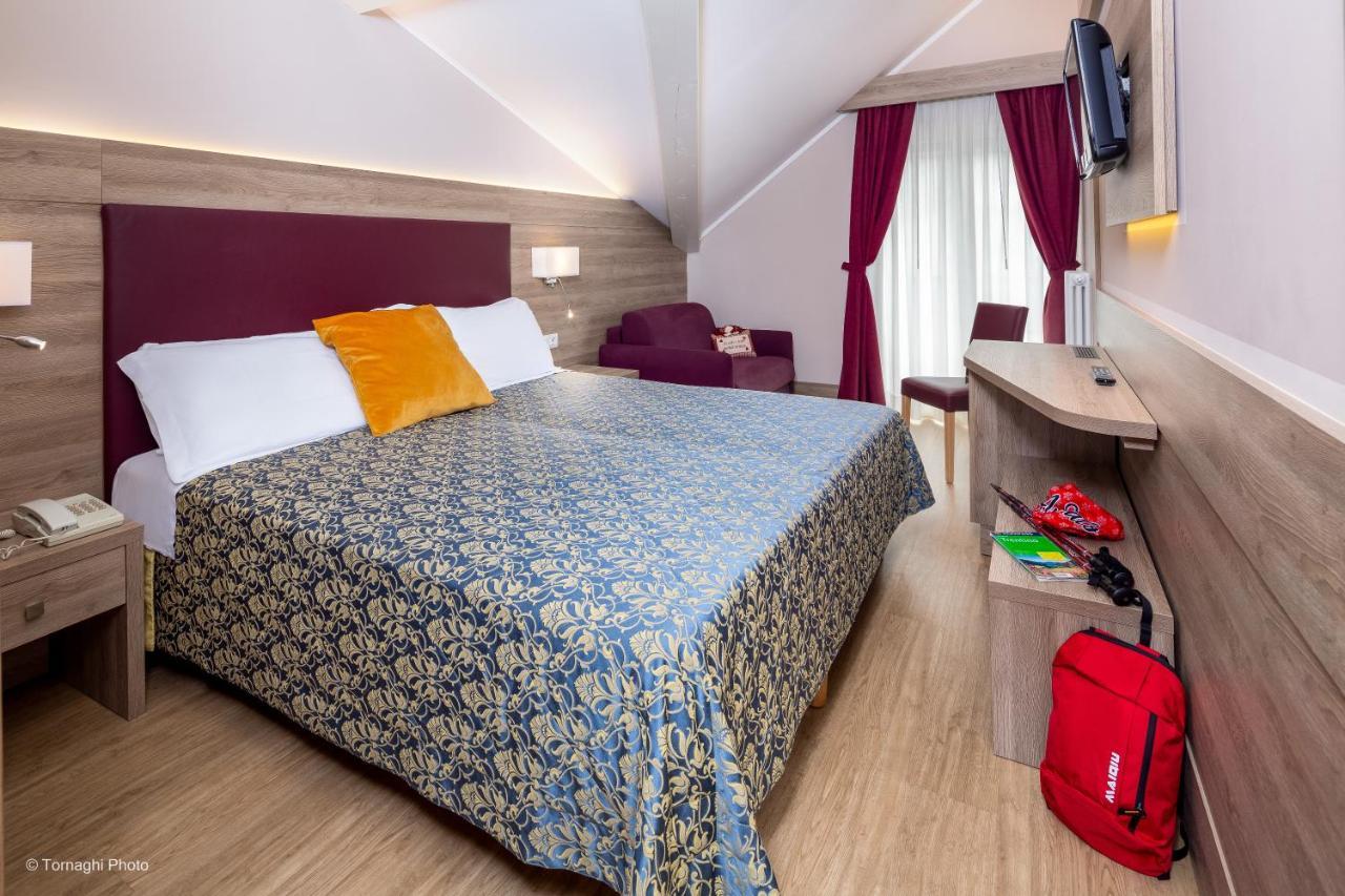 Hotel Alpen アンダロ エクステリア 写真