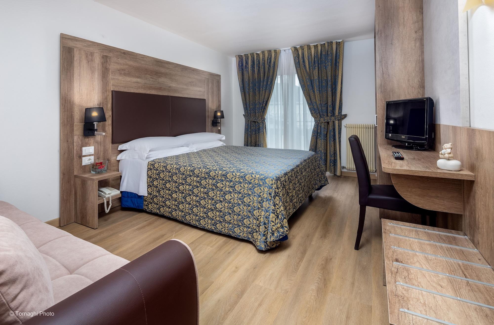 Hotel Alpen アンダロ エクステリア 写真